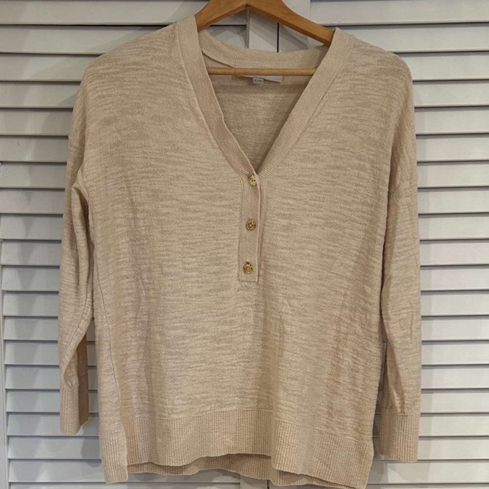 Beige cotton-blend V-Neck 3/4 sleeve blouse gold trio buttons Coastal grandma